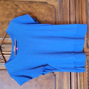 Two  fabric blue t-shirt